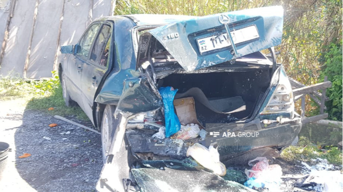 Ucarda “Toyota” “Mercedes”ə çırpıldı: 5 nəfər xəsarət aldı   - FOTO