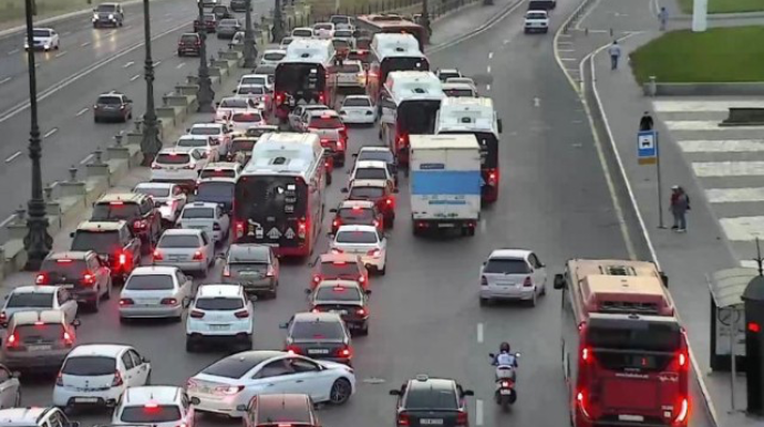 Bu yollarda sıxlıq var - SİYAHI