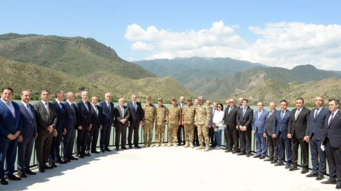 Məmurlar Suqovuşana getdi; yeni tikilən yollarla tanış oldular  - FOTO