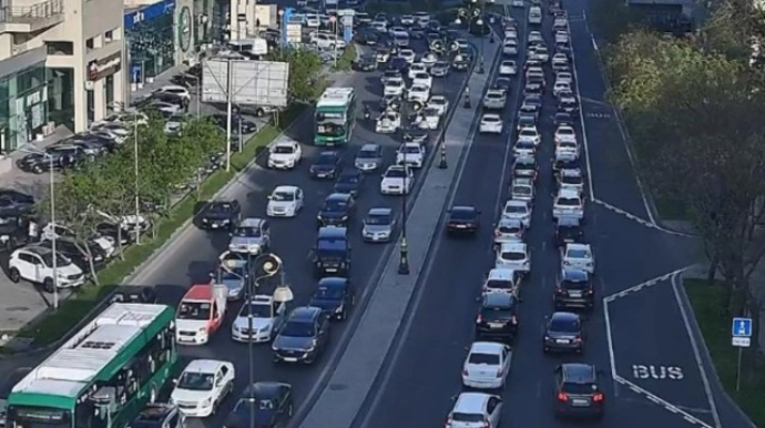 Hazırda bu yollarda sıxlıq var - SİYAHI 