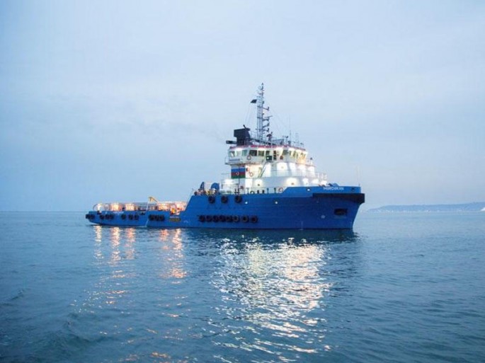 Dənizdə köməksiz qalan şəxlərin xilas edilməsi üçün gəmi göndərildi