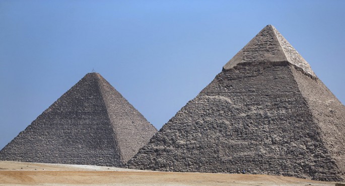 İki min il əvvələ aid sərdabədə onlarla mumiya tapıldı