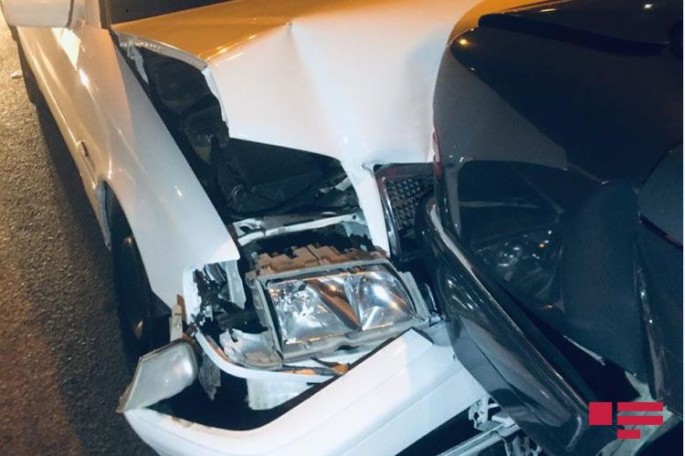 Bakıda zəncirvari qəza baş verib, xəsarət alanlar var