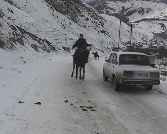 Azərbaycanda güclü qar yolu bağladı - Fotolar