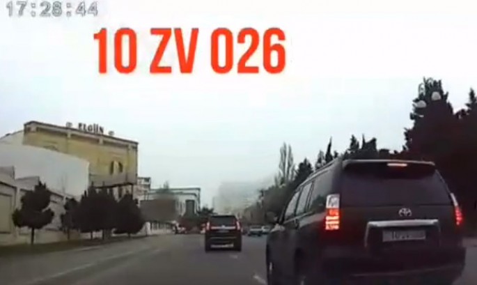 Bakının ən əsəbi sürücüsü “Prado” ilə kameraya düşdü - VİDEO