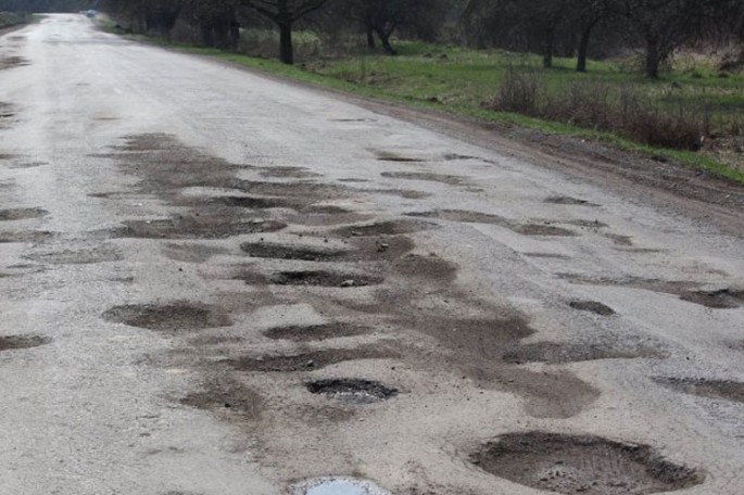 Yollara cavabdeh məmur yol qəzasına düşüb