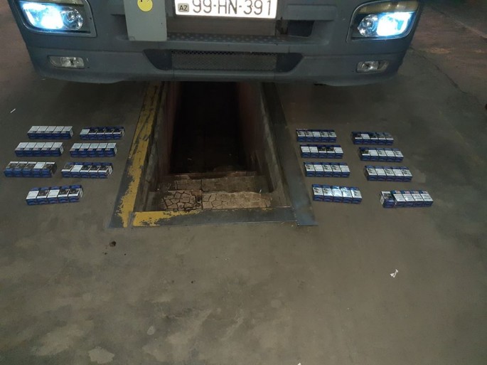 Xarici markalı siqaretlər, dərman preparatları və spirtli içkilər aşkarlanıb - FOTO