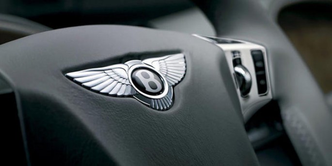 “Bentley” iki milyon dollarlıq yeni kabrioletinə ad tapdı