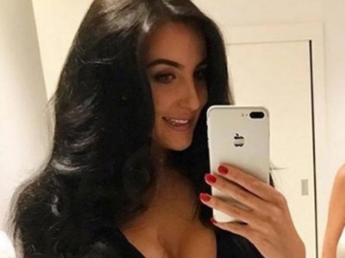 Tanınmış model qəzada öldü - FOTO