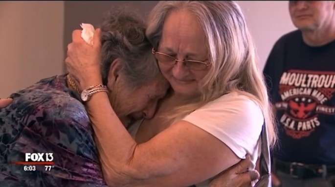 Qadın ölü hesab etdiyi qızını 69 il sonra tapıb - VİDEO