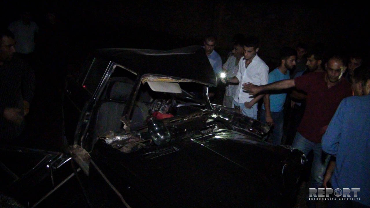 Toya vay düşdü – Ağır qəzada ölən və yaralanan var – FOTO