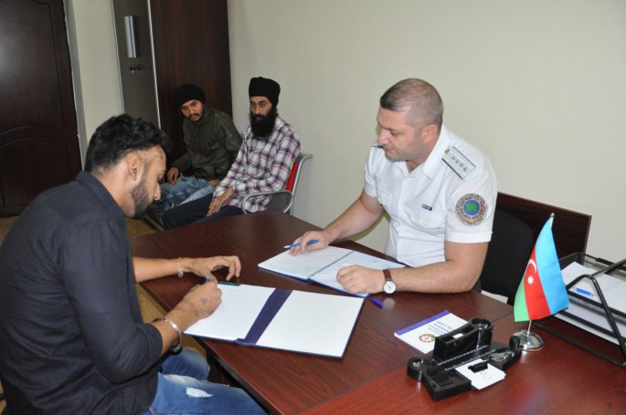 92 qanunsuz miqrant saxlanılıb - FOTO