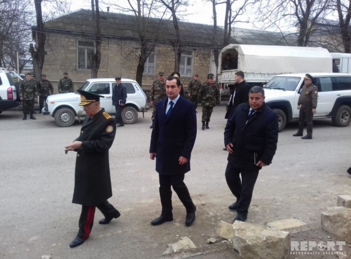 Nazir Şamaxıda dağıntıların olduğu ərazilərə baxış keçirib - FOTO