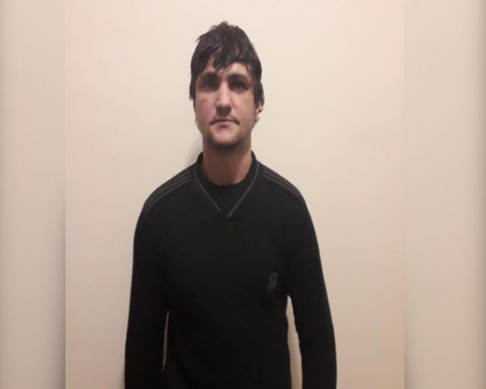 Silsilə oğurluqlar və soyğunçuluq edən şəxs saxlanılıb - FOTO