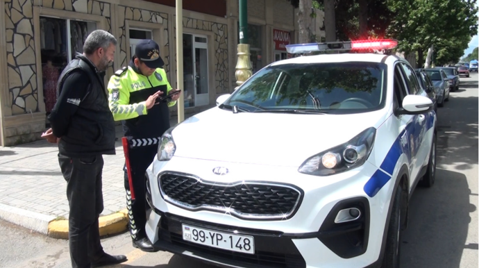 Yol polisi reyd keçirdi  -  Narkoman sürücü saxlanıldı  - FOTO