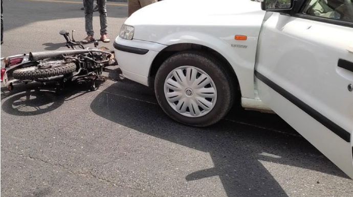 Bakıda avtomobil motosikletə çırpılıb, xəsarət alan var    - FOTO