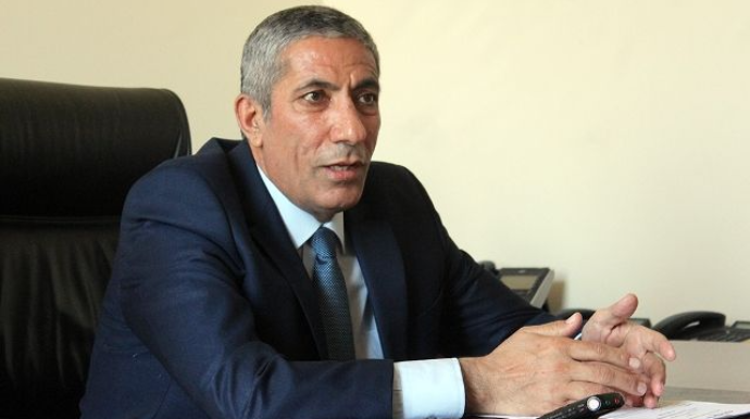 "Dünən 50 manat alan hərbçi bu gün 20 manat alır"- Siyavuş Novruzov 