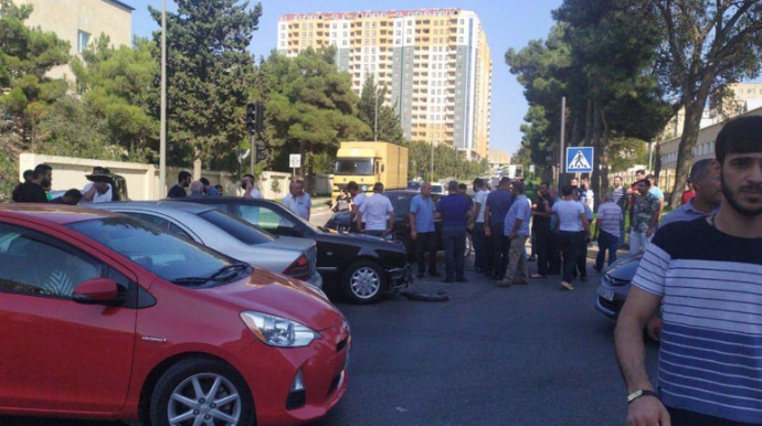 Xətai rayonunda iki avtomobil toqquşdu - FOTO