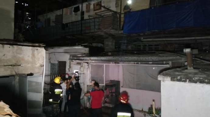 Bakıda ikimərtəbəli evdə yanğın söndürülüb  - FOTO - YENİLƏNİB