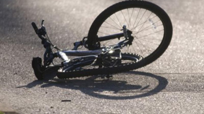 Bakıda sərnişin avtobusu velosipedçini vurub