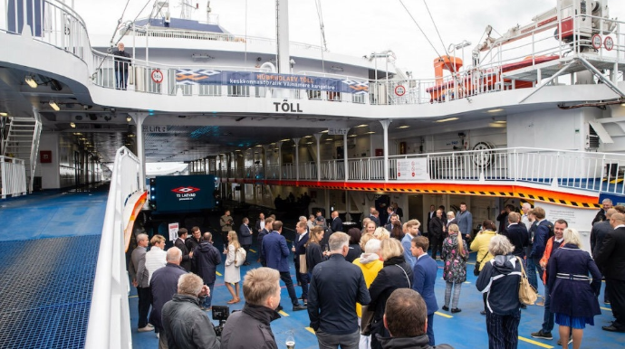 İlk hibrid batareyalı gəmi istifadəyə verilib