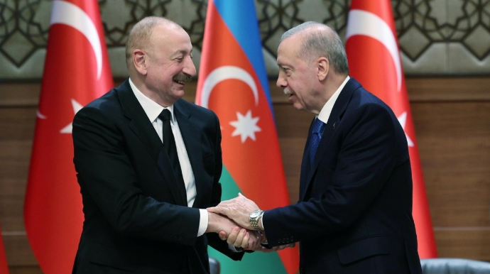 Ərdoğan İlham Əliyevlə görüşdü, Paşinyanla qısa söhbət etdi - VİDEO 