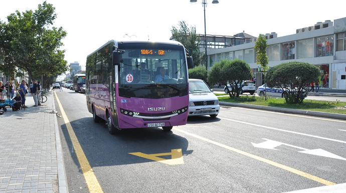 Azərbaycanda bu marşrut sürücüləri işə çıxmaqdan imtina ediblər  - VİDEO