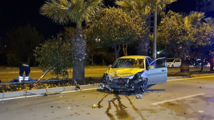 Ağacdan naringi yığan qadınları avtomobillə vurub öldürdü - VİDEO 