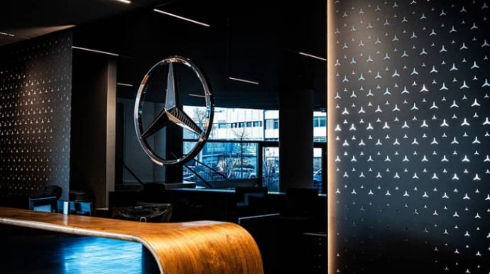 Daimler AG bundan sonra Mercedes-Benz Group AG adlanacaq