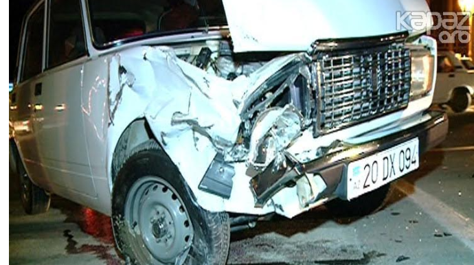 Biləsuvarda iki "VAZ" toqquşdu, xəsarət alan var 