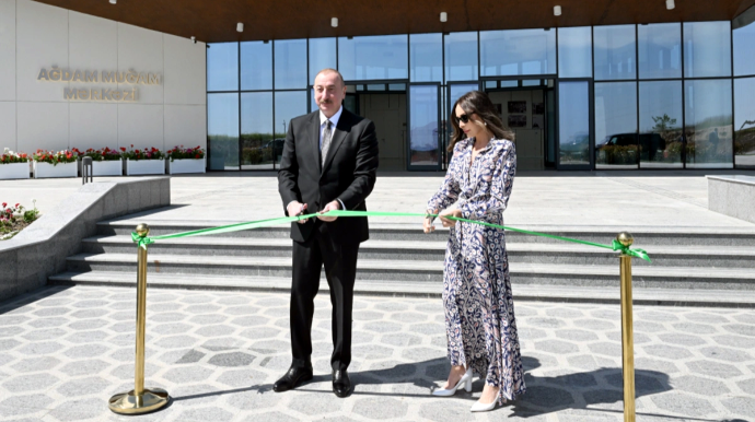 İlham Əliyev və Mehriban Əliyeva Ağdam Muğam Mərkəzinin açılışında iştirak ediblər - FOTO (YENİLƏNİB)