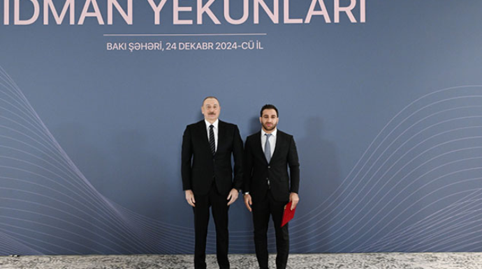 Prezident idmançıları mükafatlandırdı - FOTO