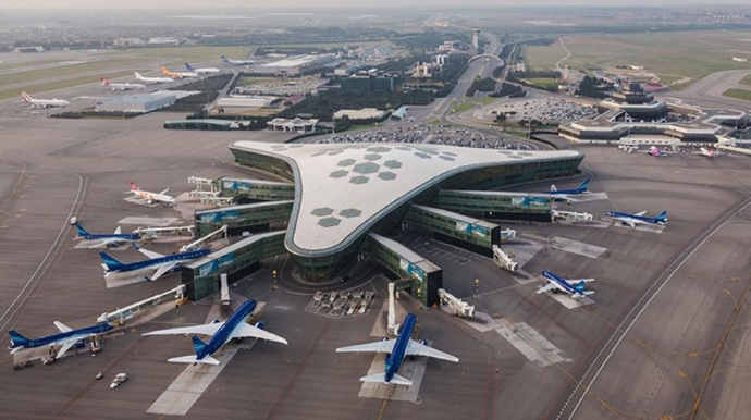 Bakıya məcburi eniş edən təyyardə ermənilər də var