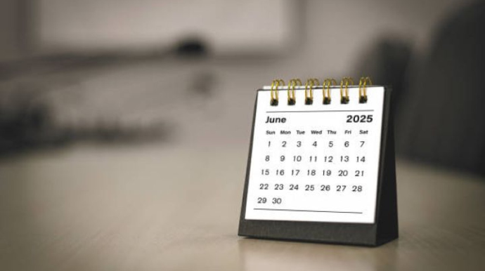 İyunda 13 gün iş olmayacaq 