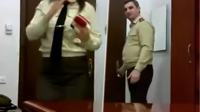 İntim videolar çəkən FHN polkovniki vaxtından əvvəl azadlıq istəyir 