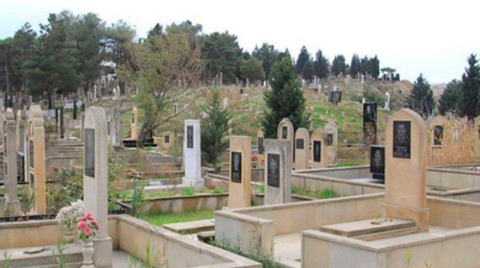 Qəbiristanlığa uşaq aparmaq düzgündür? - AÇIQLAMA 