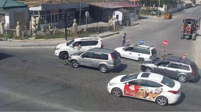 Sürücülərin nəzərinə! - Bu yol bağlıdır 