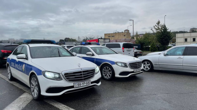 В Баку водителей оштрафовали за незаконную перевозку пассажиров   - ВИДЕО