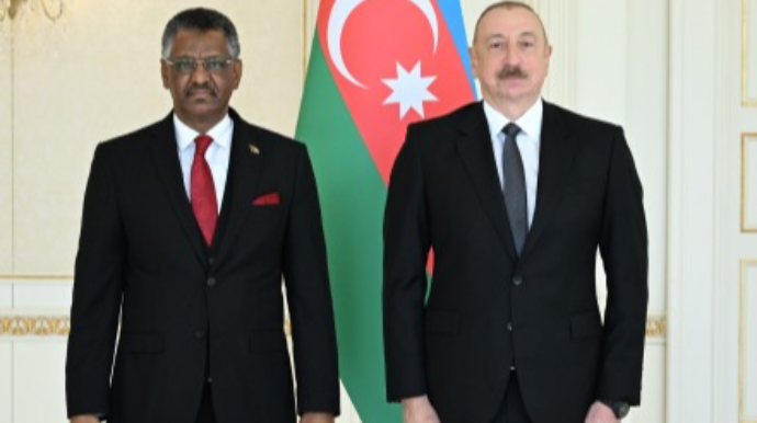 Prezident Sudanın yeni səfirinin etimadnaməsini qəbul etdi - FOTOLAR 