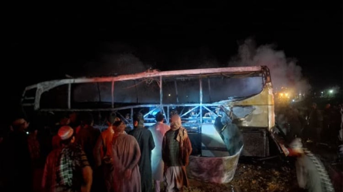 Əfqanıstana miqrant aparan avtobus qəzaya düşdü, 79 nəfər ölüb - YENİLƏNİB