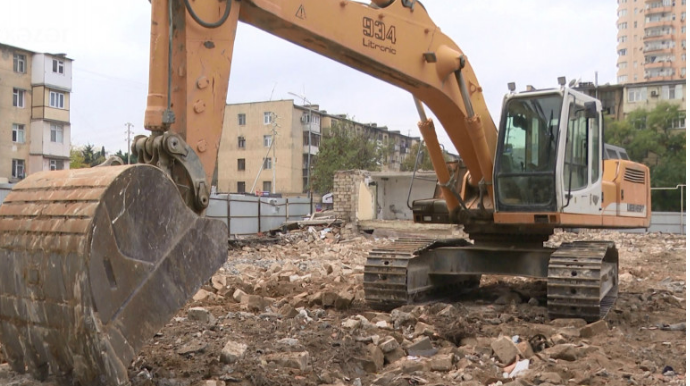Bu metronun yaxınlığındakı evlərin sökülməsi müzakirə olunur