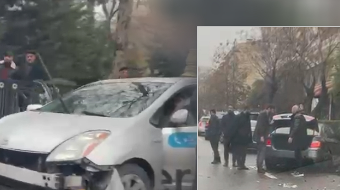 "Zorge parkı"nın yanında "Prius"la BMW toqquşdu - VİDEO 