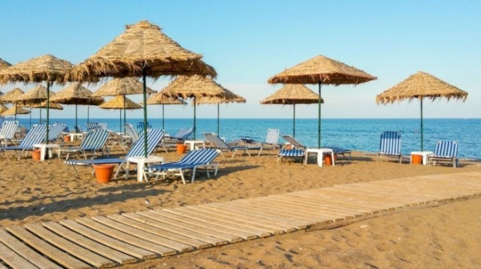 Sabah Abşeron çimərliklərində hava küləkli olacaq 