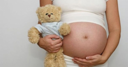 Azərbaycanda ana olan məktəbli qızlar - Dəhşətli statistika