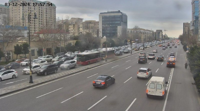 Bakının bu küçə və prospektində sıxlıq var - FOTO 