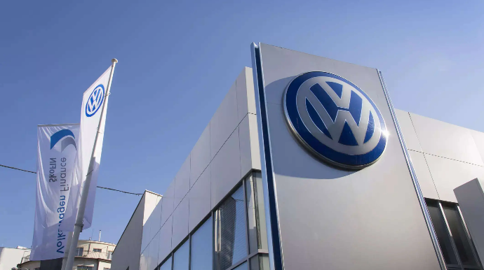 "Volkswagen"  süni intellekt texnologiyalarına 1 milyard avro sərmayə qoyacaq