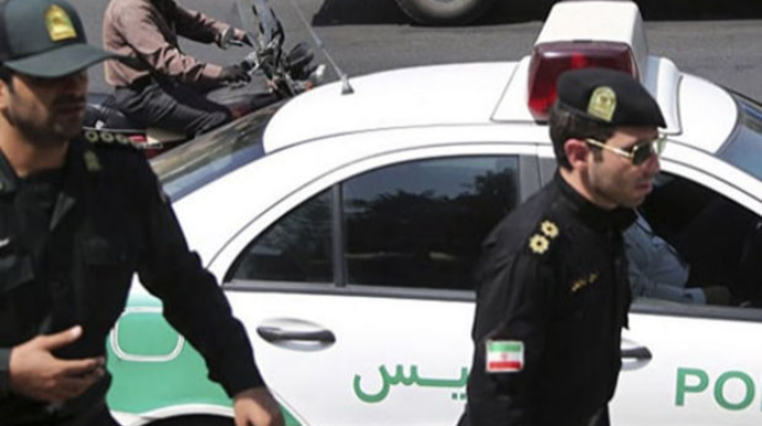İran polisi daha bir gənci başından güllələyərək qətlə yetirib