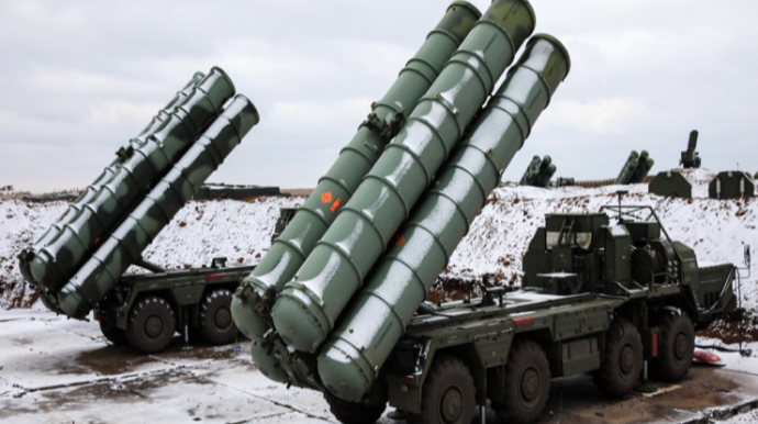 Sərxoş sürücü S-400-ü aşırdı - FOTO 
