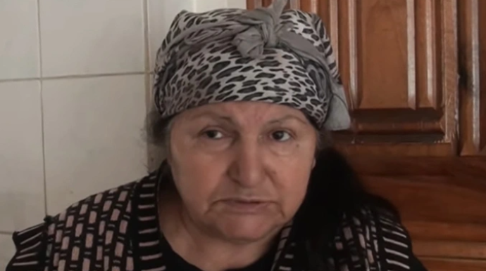 Bıçaqlanan bağça müdirinin anası: "Qızımı bir neçə dəfə öldürmək istəyib"  - VİDEO