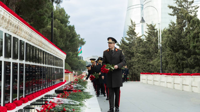 DİN-in şəxsi heyəti Şəhidlər Xiyabanını ziyarət etdi  - FOTO - VİDEO